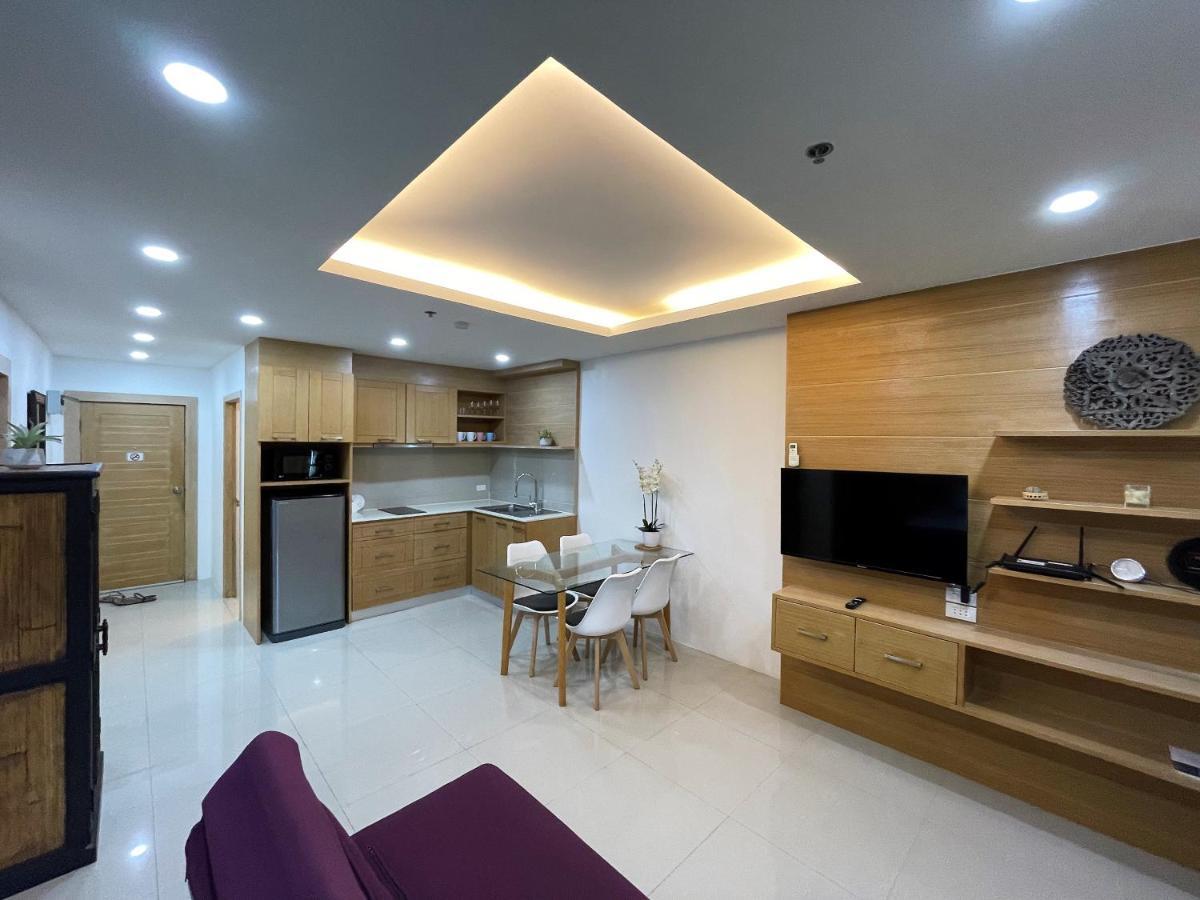 Patong Tower Apartment By Lofty Esterno foto
