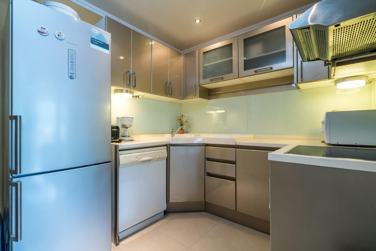 Patong Tower Apartment By Lofty Esterno foto